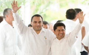 El Gobernador Roberto Borge y Filiberto Martínez.
